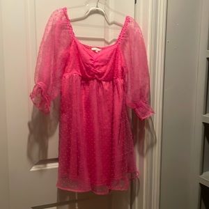 Pink dress with puff sleeves